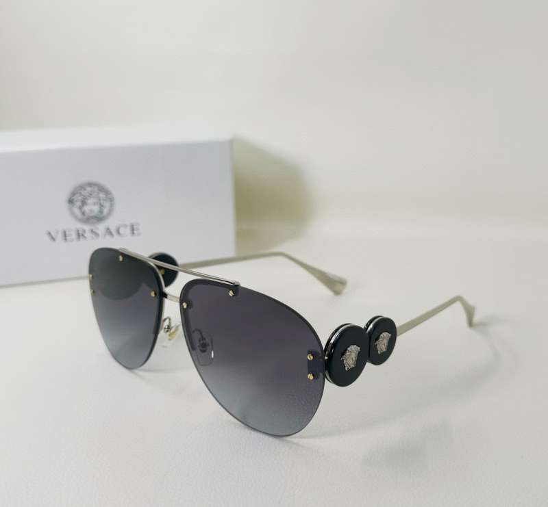 Picture of Versace Sunglasses _SKUfw52150378fw